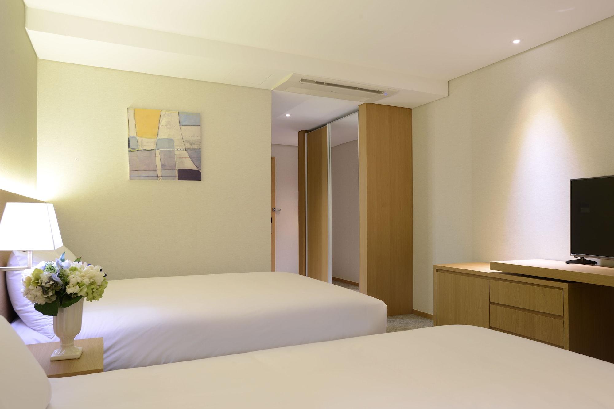 Astar Hotel Jeju Eksteriør billede