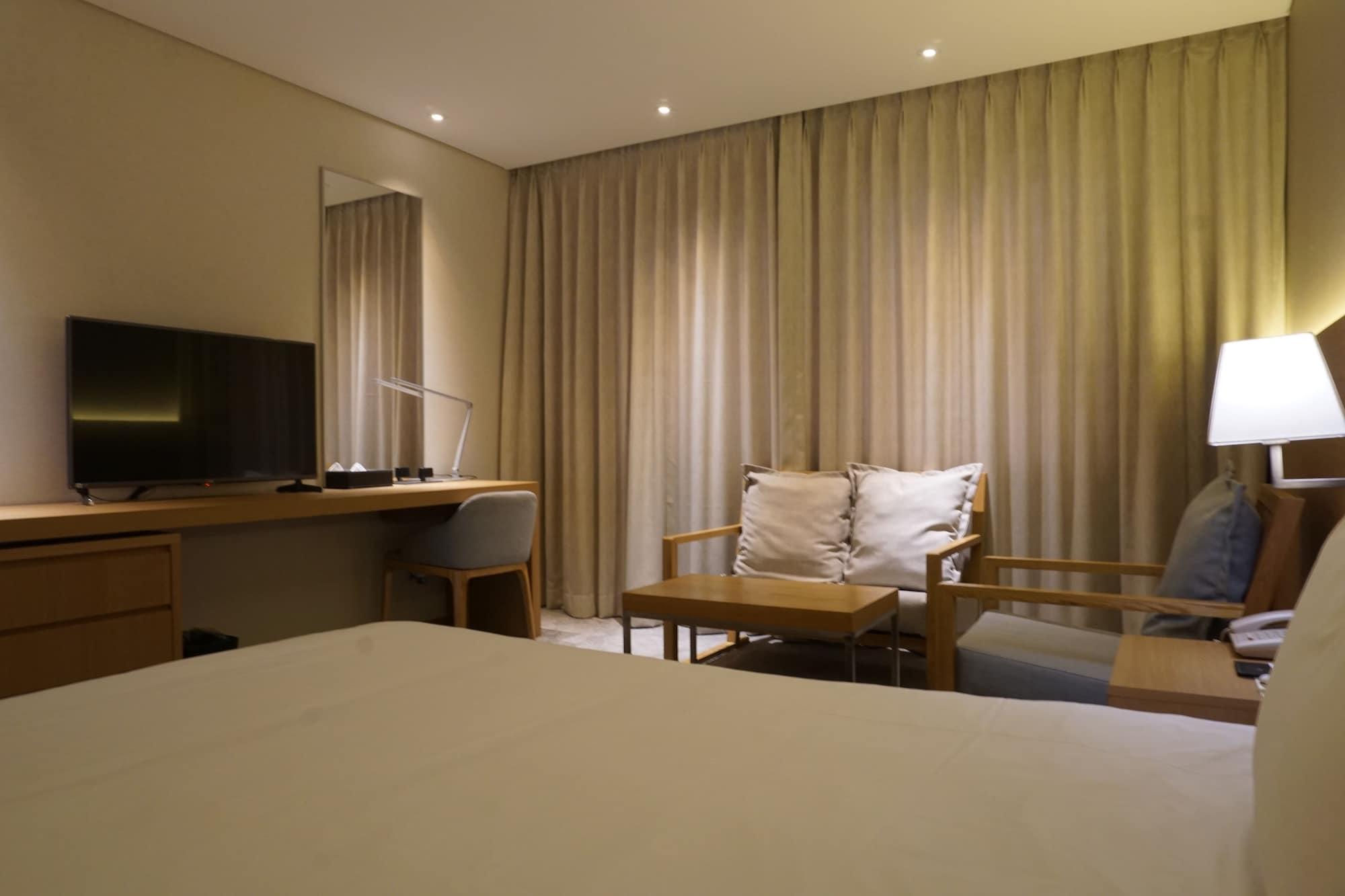 Astar Hotel Jeju Eksteriør billede