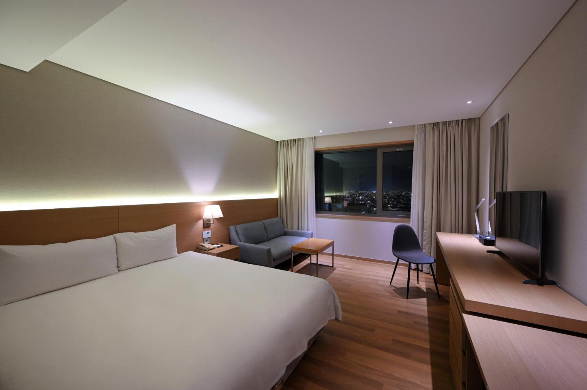 Astar Hotel Jeju Eksteriør billede