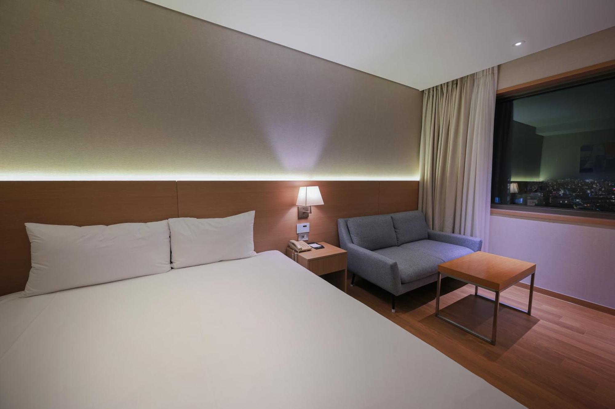 Astar Hotel Jeju Eksteriør billede