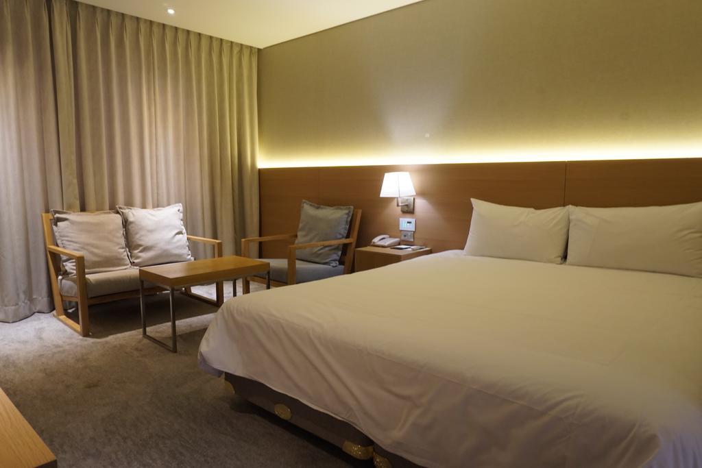 Astar Hotel Jeju Værelse billede