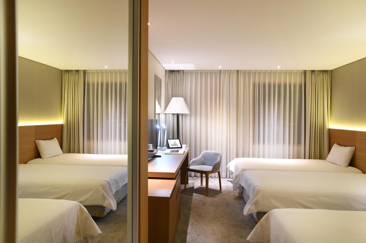 Astar Hotel Jeju Eksteriør billede