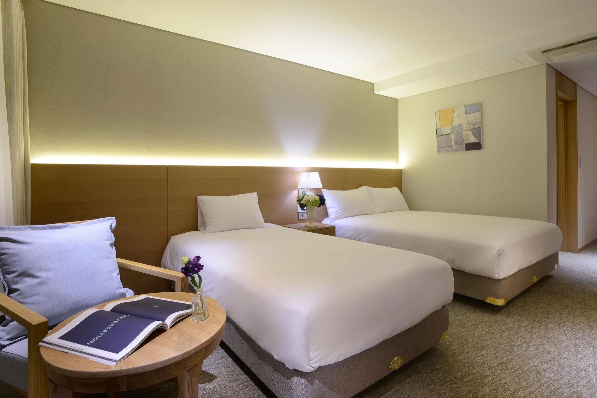 Astar Hotel Jeju Eksteriør billede